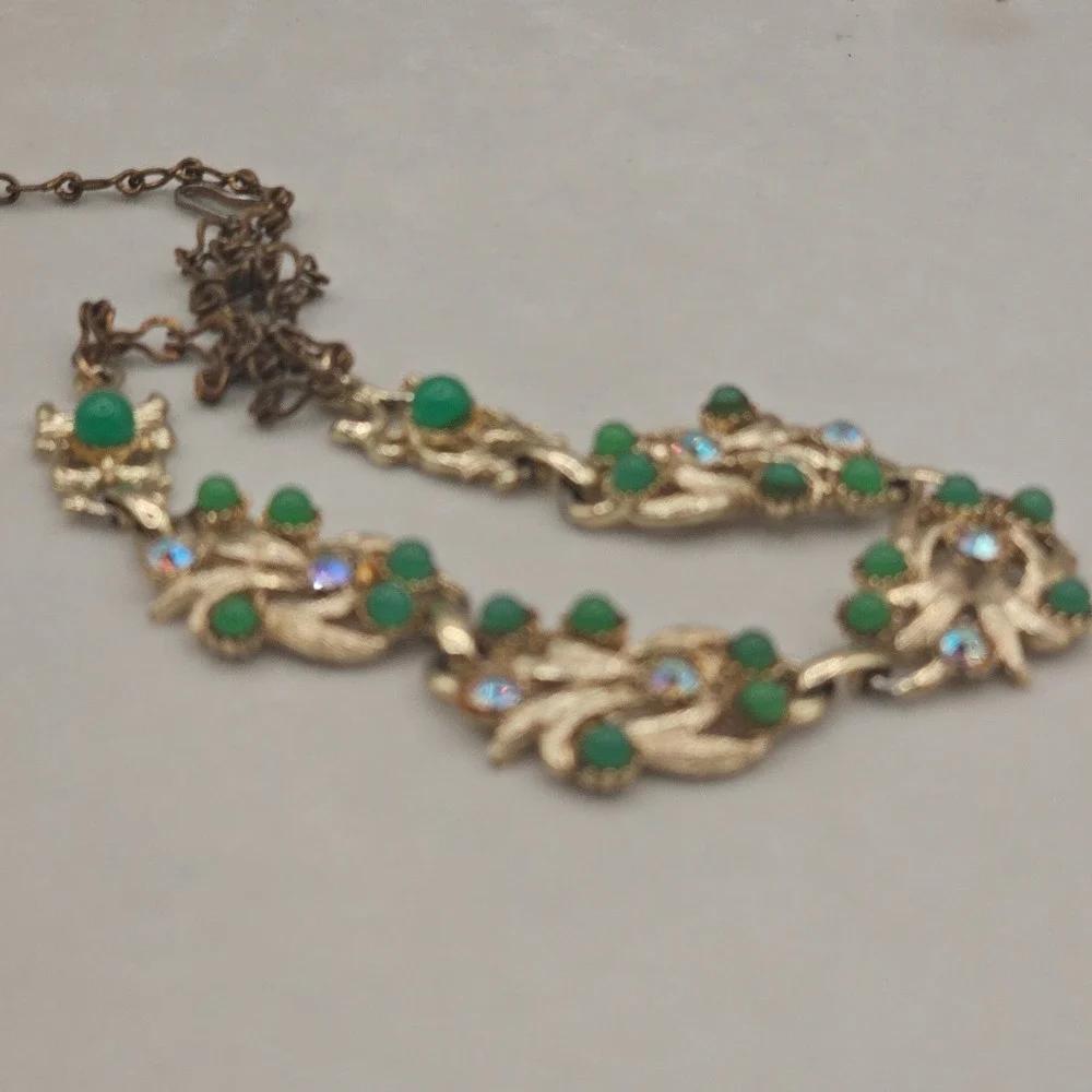 Vintage Necklace Gold Tone Green with Aurora Borealis Rhinestones